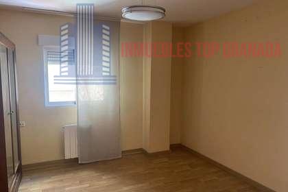 For sale of flat in Granada