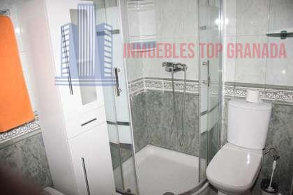For sale of flat in Granada