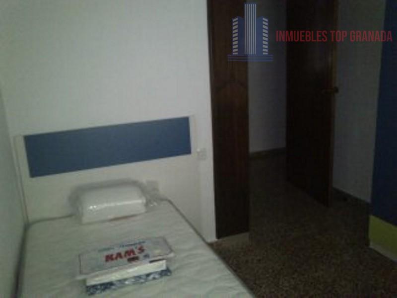 For rent of flat in Granada