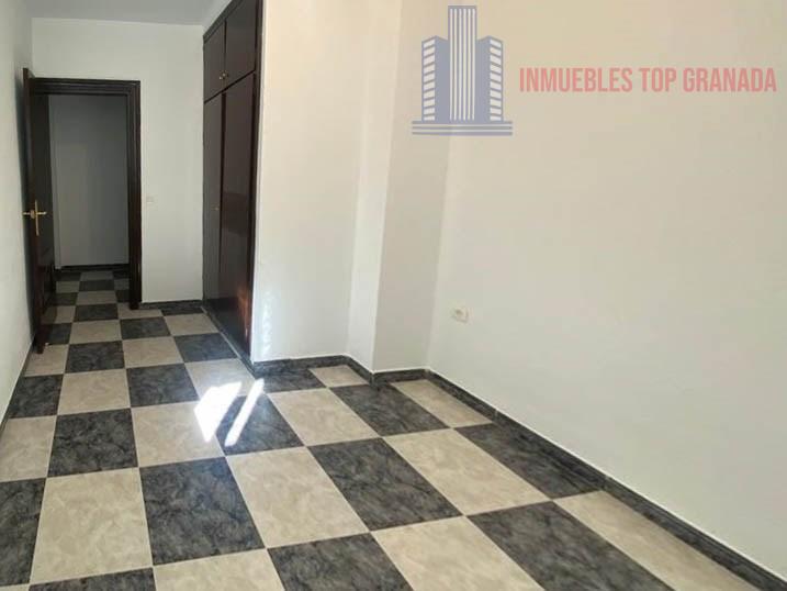 For sale of flat in Maracena
