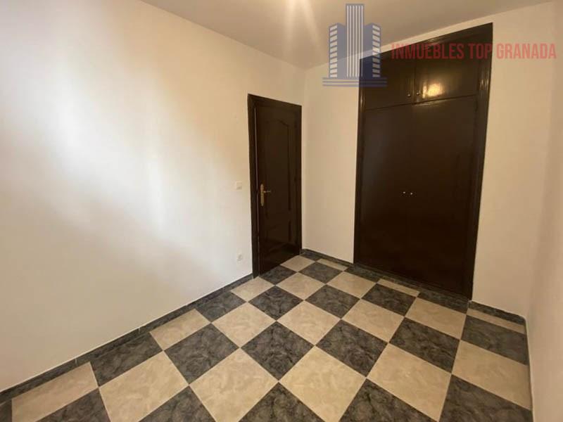 For sale of flat in Maracena