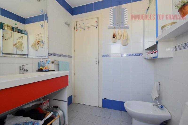 Venta de casa en Granada