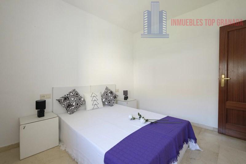 For sale of flat in Cenes de la Vega