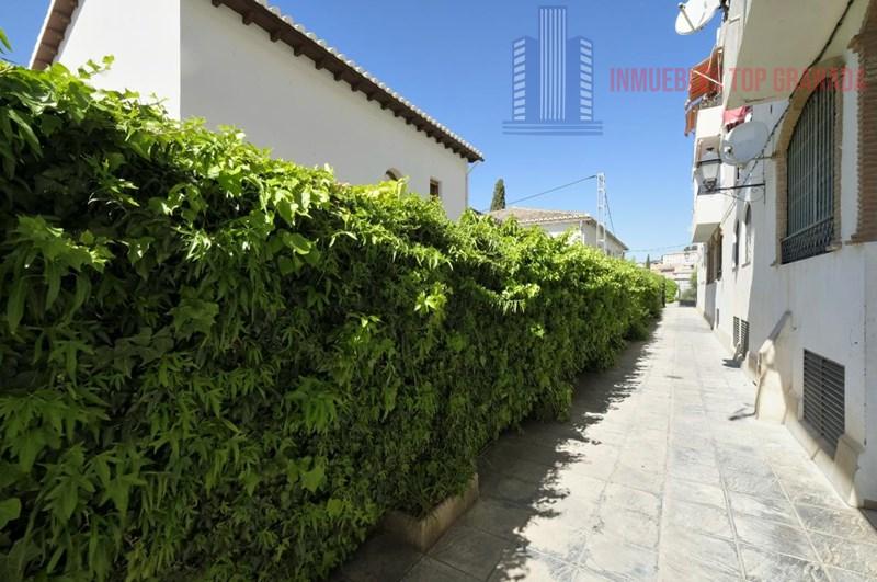 For sale of flat in Cenes de la Vega