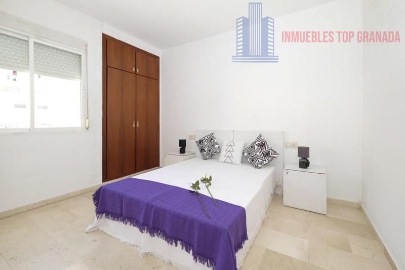 For sale of flat in Cenes de la Vega