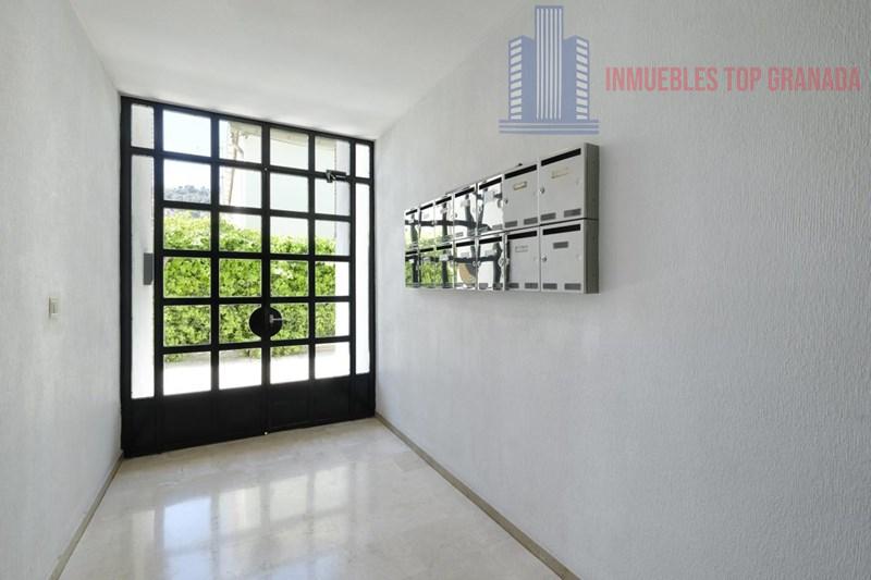 For sale of flat in Cenes de la Vega
