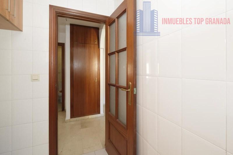 For sale of flat in Cenes de la Vega
