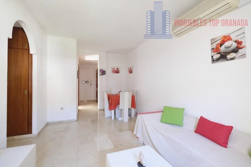 For sale of flat in Cenes de la Vega