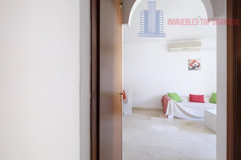 For sale of flat in Cenes de la Vega