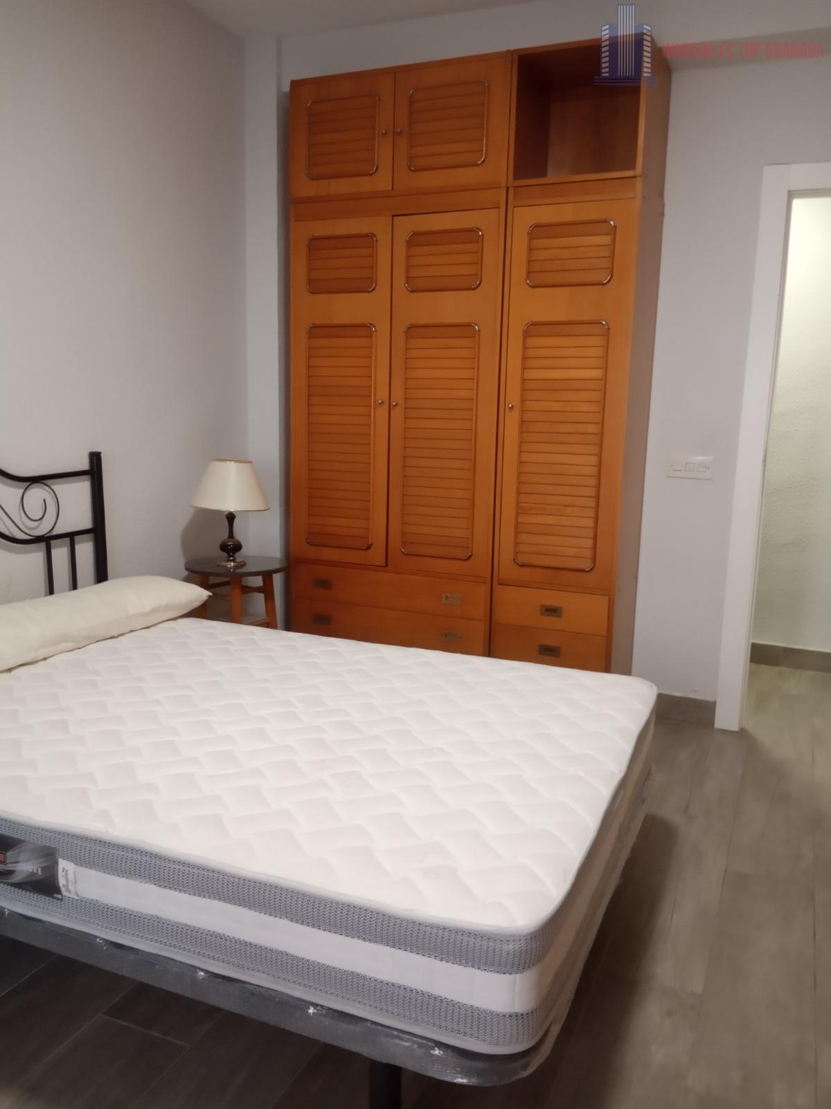 For rent of flat in Granada