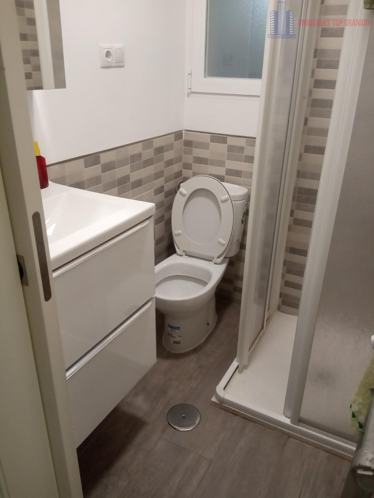 For rent of flat in Granada
