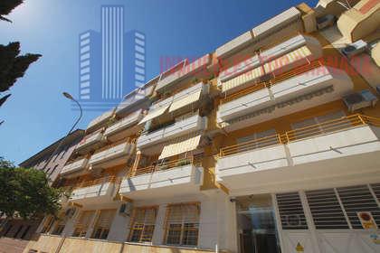 For sale of flat in Granada