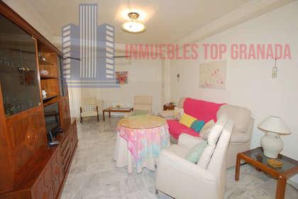 For sale of flat in Granada
