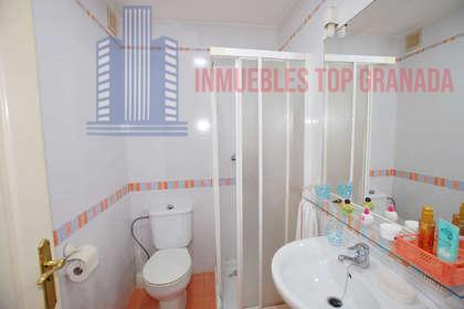 For sale of flat in Granada