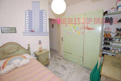 For sale of flat in Granada