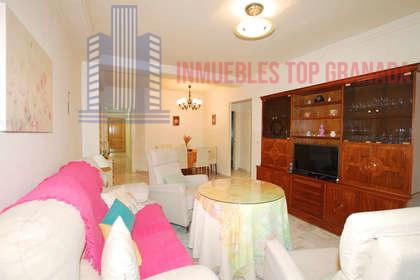 For sale of flat in Granada
