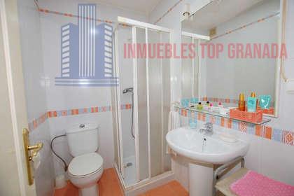 For sale of flat in Granada