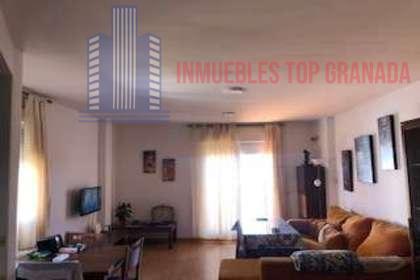 For sale of penthouse in Alhendín