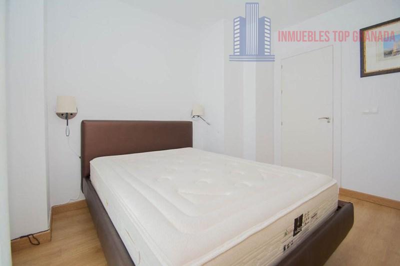 For sale of flat in Granada