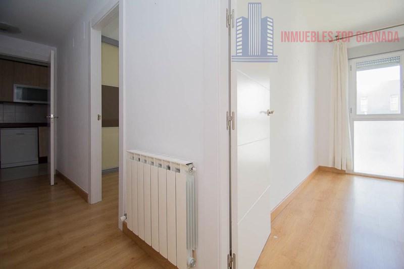 For sale of flat in Granada