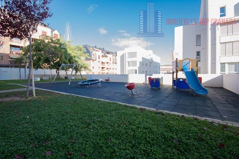 For sale of flat in Granada