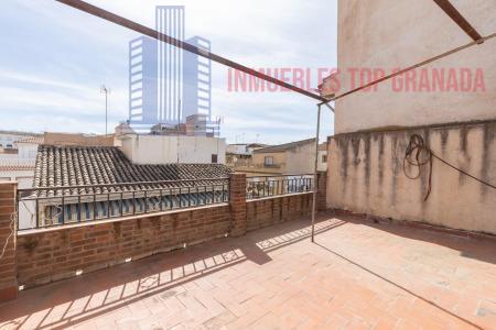 For sale of house in Granada