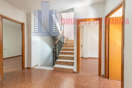 For sale of house in Granada
