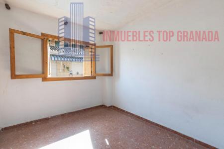 For sale of house in Granada