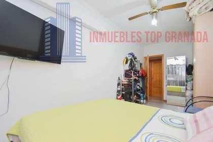 For sale of flat in Armilla