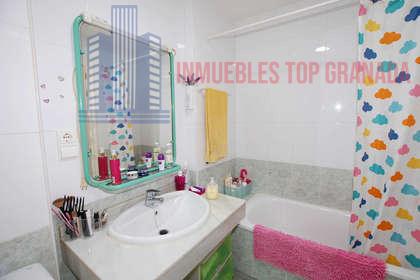 Venta de piso en Granada