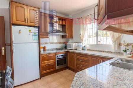 For sale of chalet in Belicena
