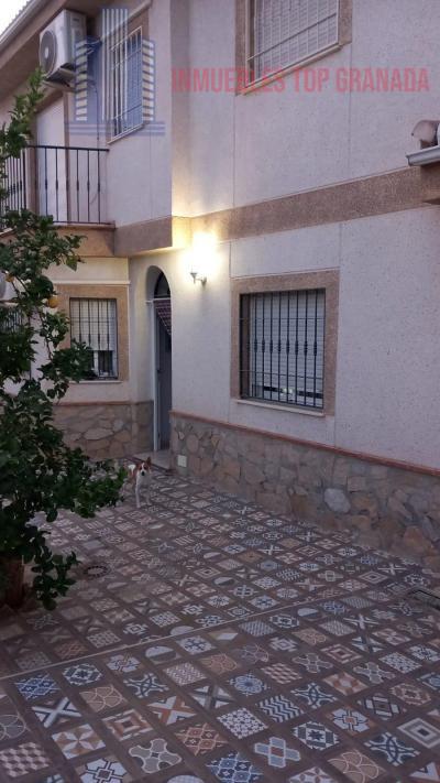 For sale of chalet in Belicena
