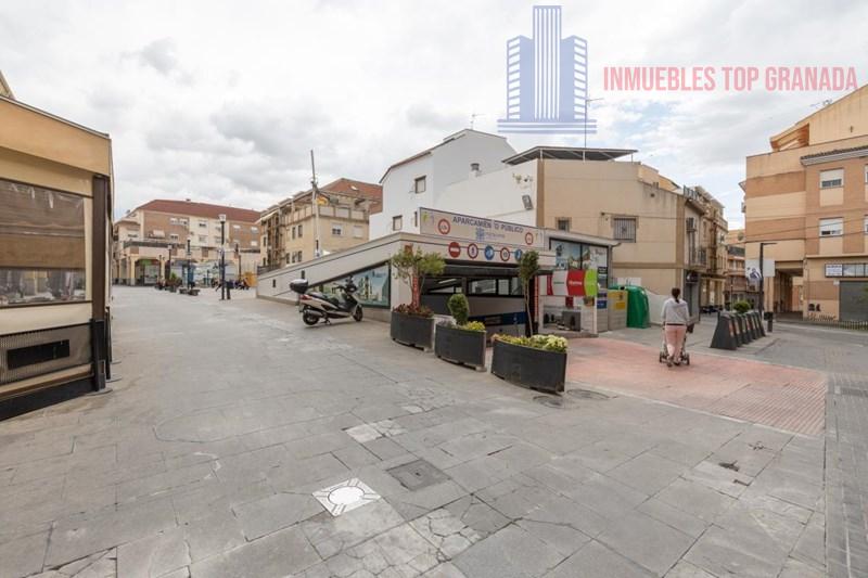 For sale of commercial in Maracena