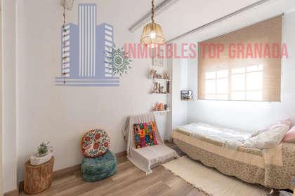 For sale of house in Granada