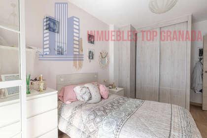 For sale of house in Granada