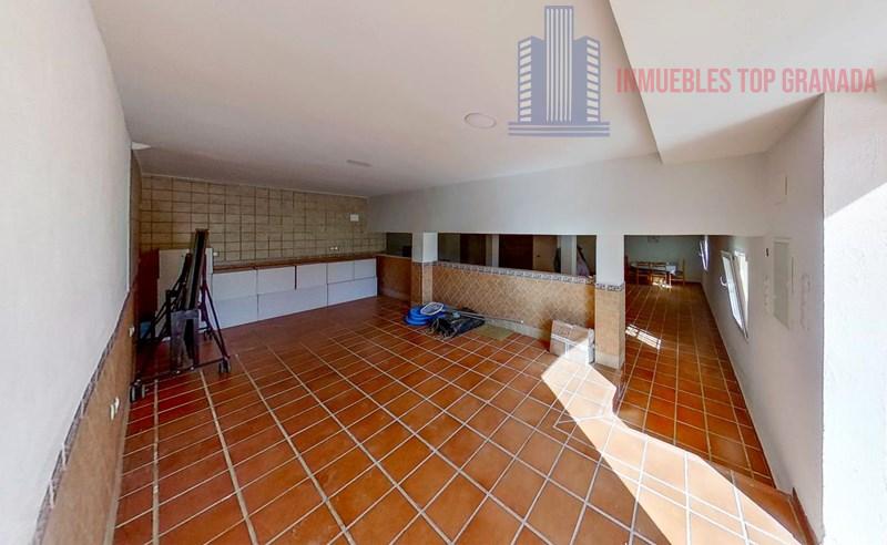 For sale of house in La Zubia