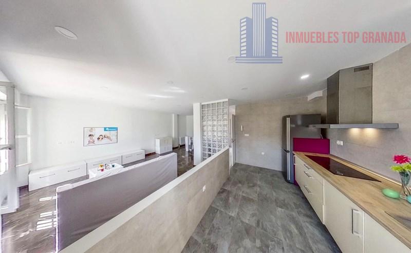 For sale of house in La Zubia