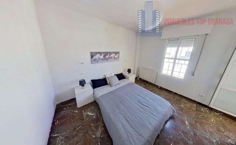 For sale of house in La Zubia