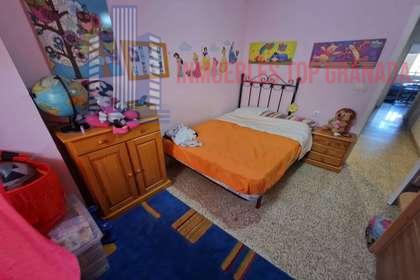 For sale of flat in Granada