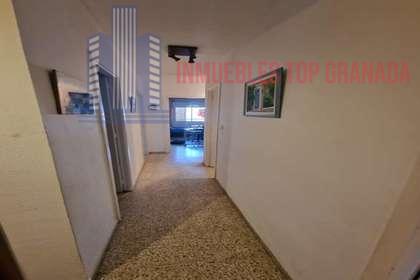 For sale of flat in Granada