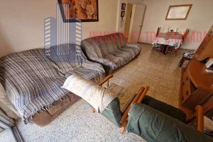 For sale of flat in Granada