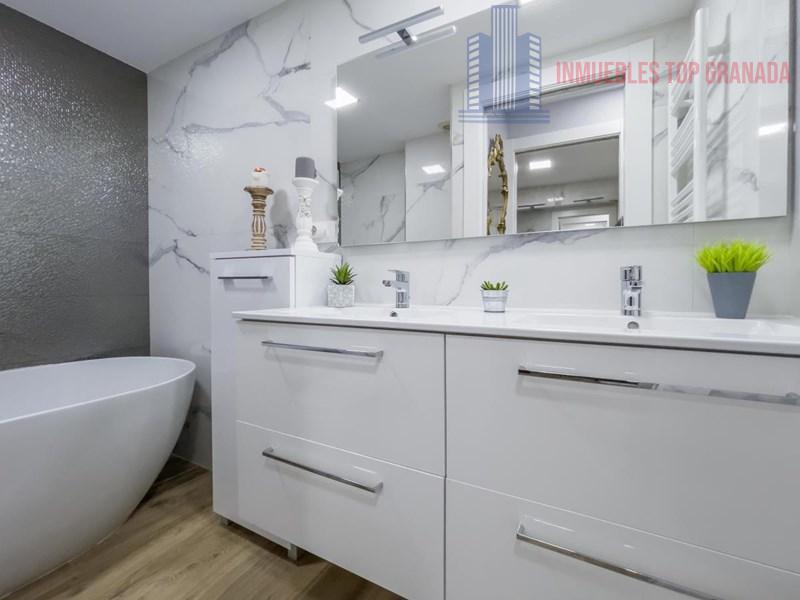 Venta de piso en Granada