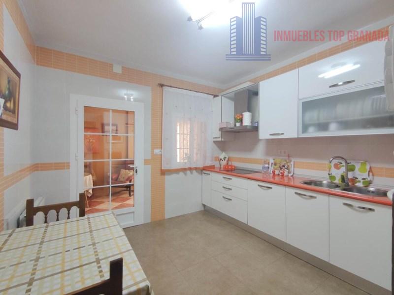 For sale of house in Láchar