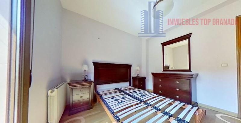 For sale of flat in Granada