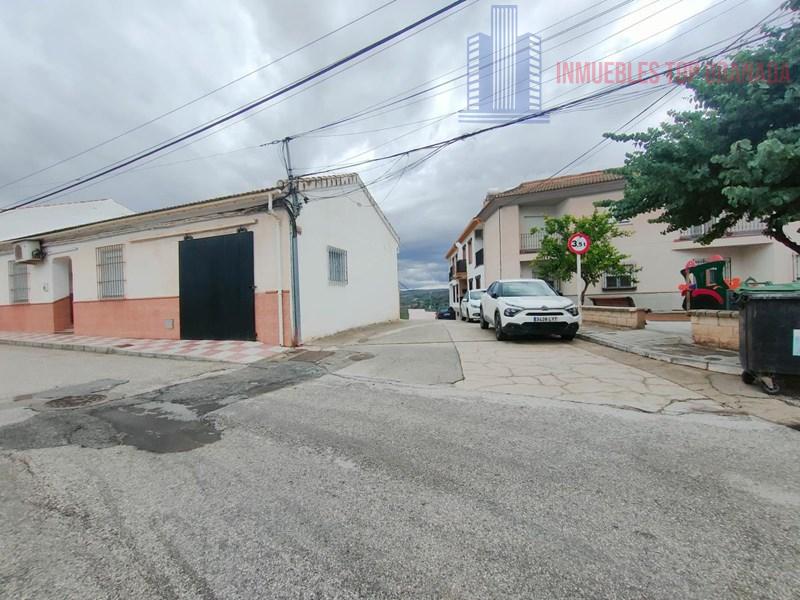 For sale of flat in Moraleda de Zafayona
