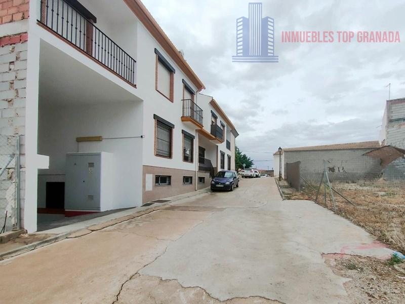 For sale of flat in Moraleda de Zafayona