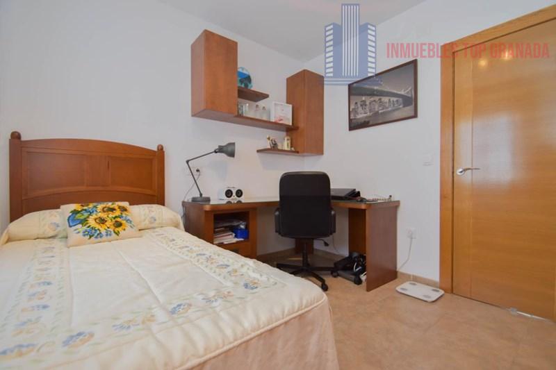 For sale of house in Fuente Vaqueros