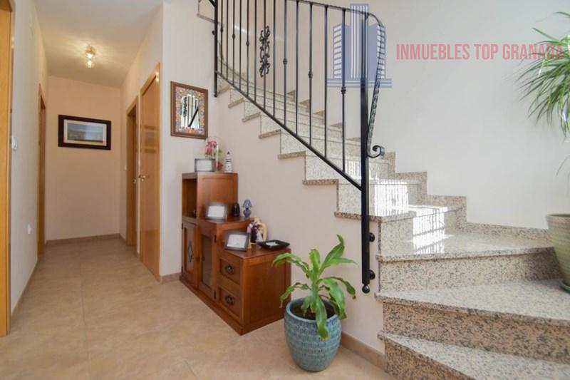 For sale of house in Fuente Vaqueros
