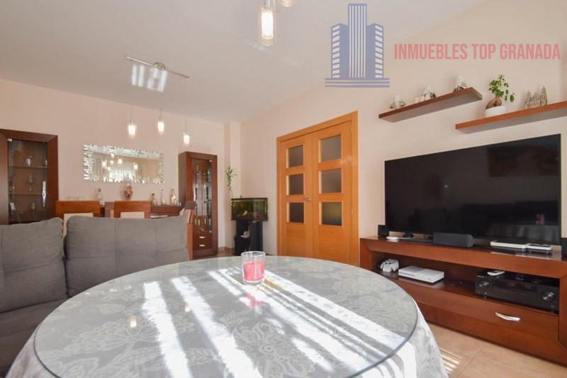 For sale of house in Fuente Vaqueros