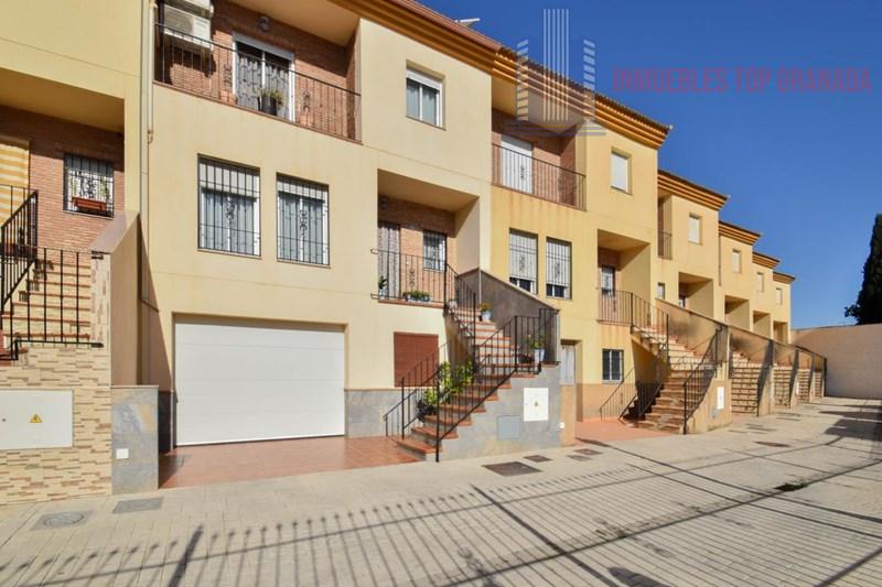 For sale of house in Fuente Vaqueros